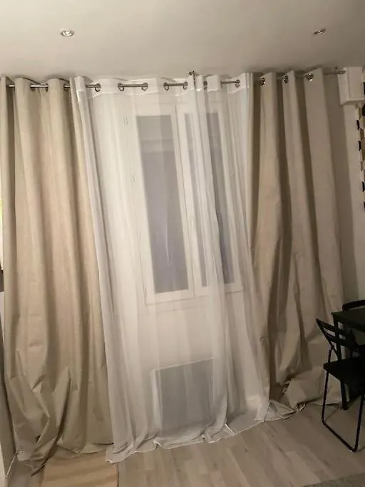 Modern Studio Bastille Paris